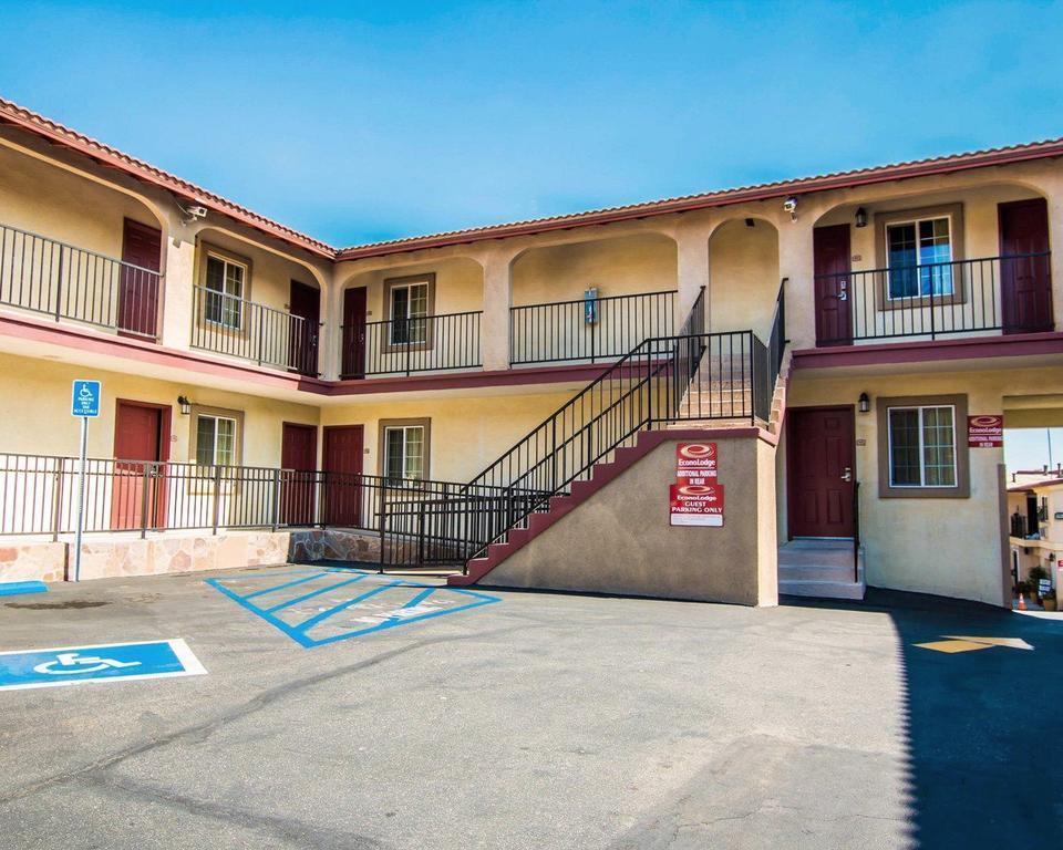 Econo Lodge Long Beach I-405 Extérieur photo